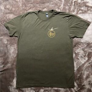 T-Shirt Men’s Size M Military  Green Graphic T-Shirt “Dead Drift Fly Fishing”
